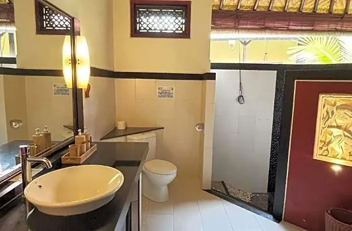 Hotel Teluk Karang Dive And Penuktukan