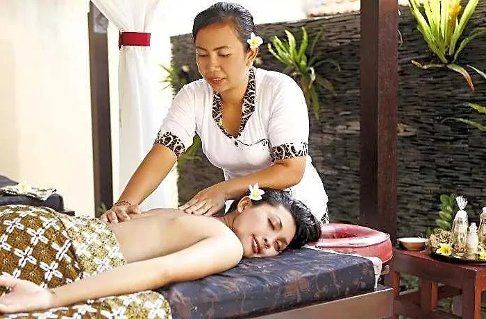Teluk Karang Dive And Hotel 4*